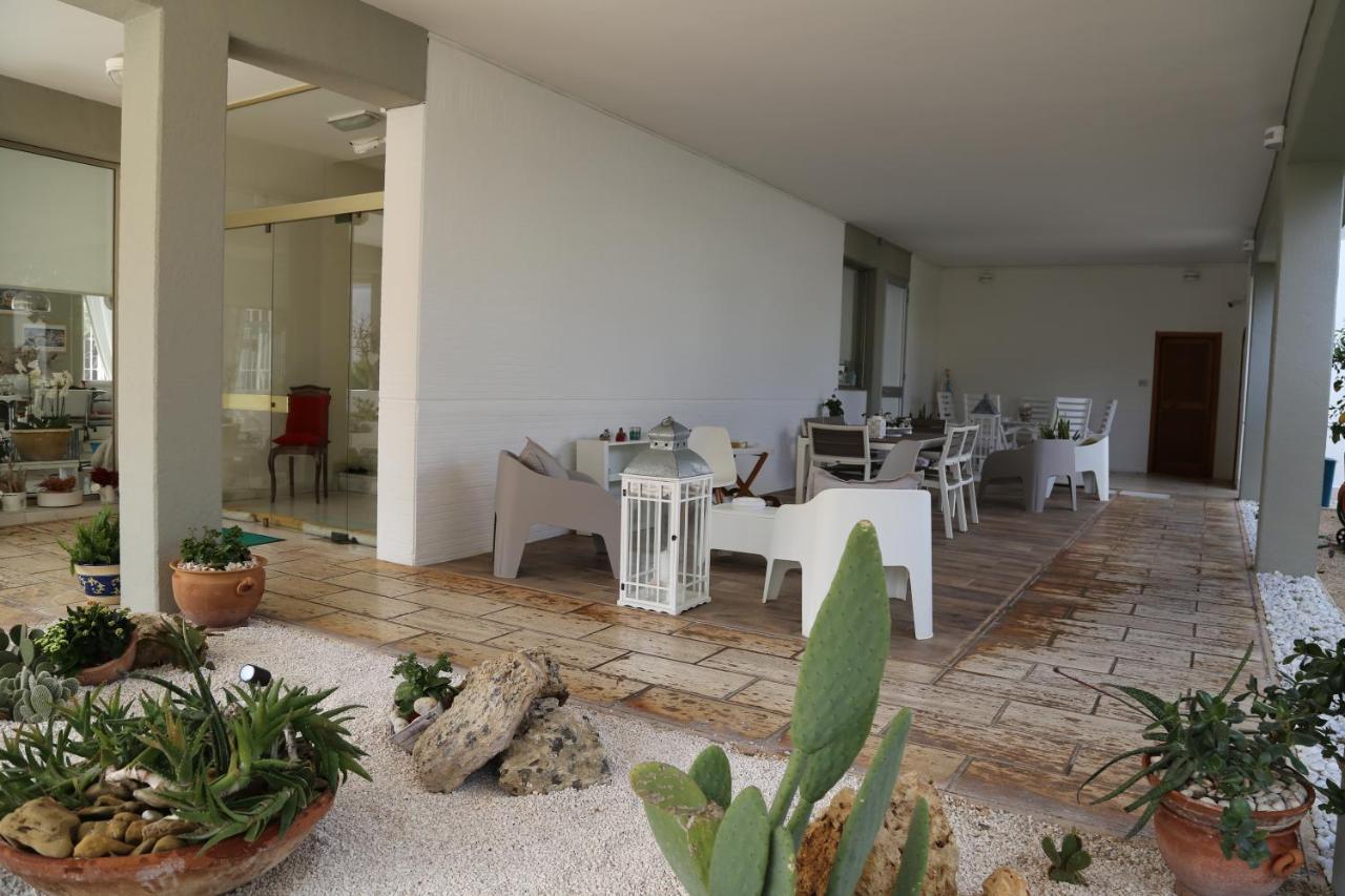Viro House Bed & Breakfast Squinzano Exterior photo