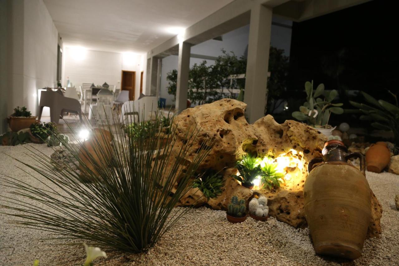 Viro House Bed & Breakfast Squinzano Exterior photo